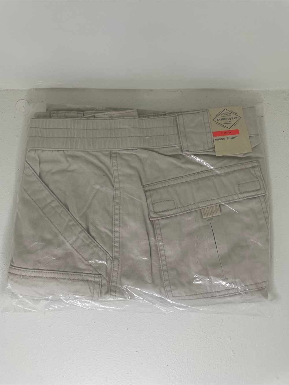 St. John's Bay Men's Cargo Shorts - Sz 42 w/ 7" inseam - Stone (Light Khaki)